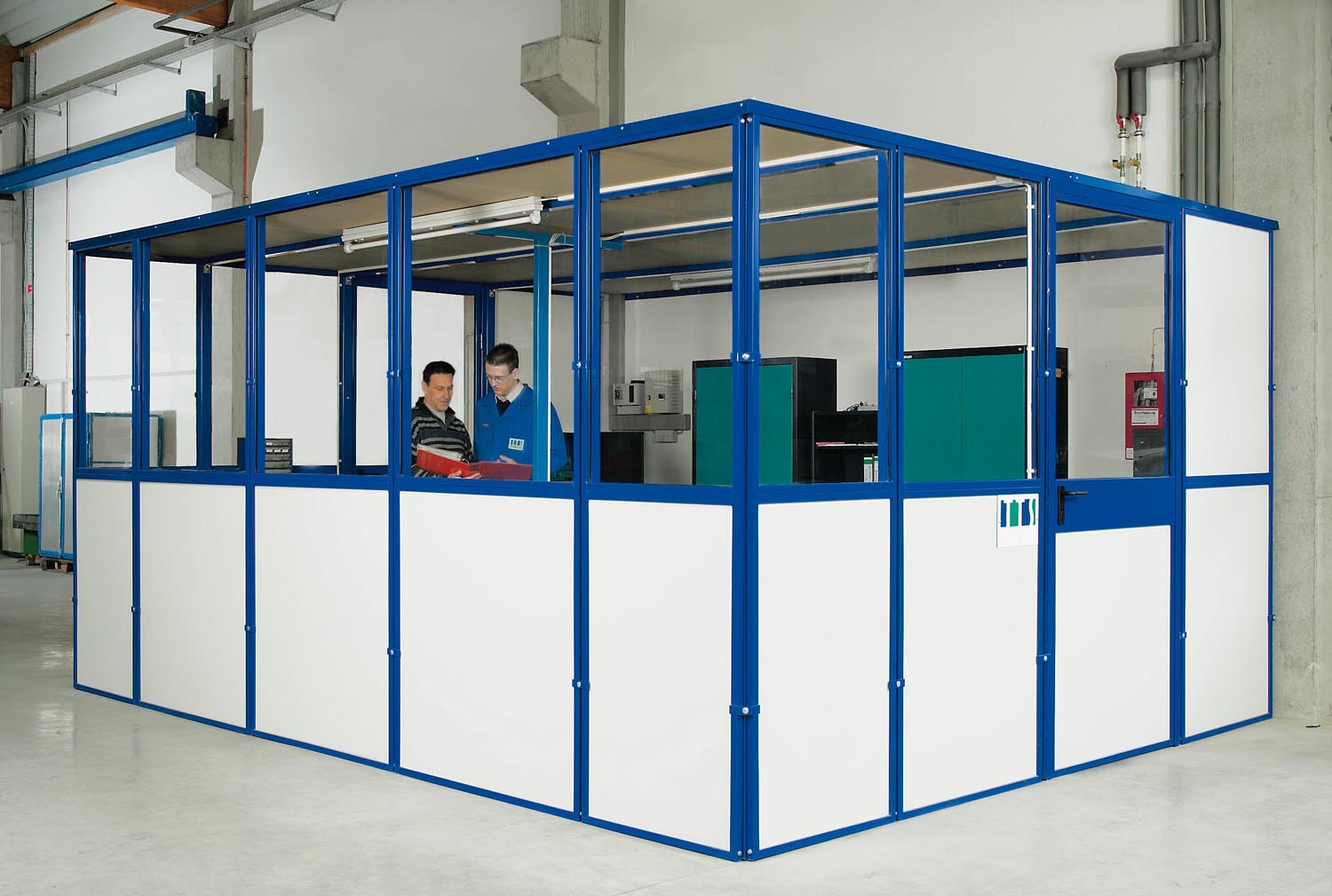 Wandelement mit KS-Spanplatten-Füllung (System 9200)